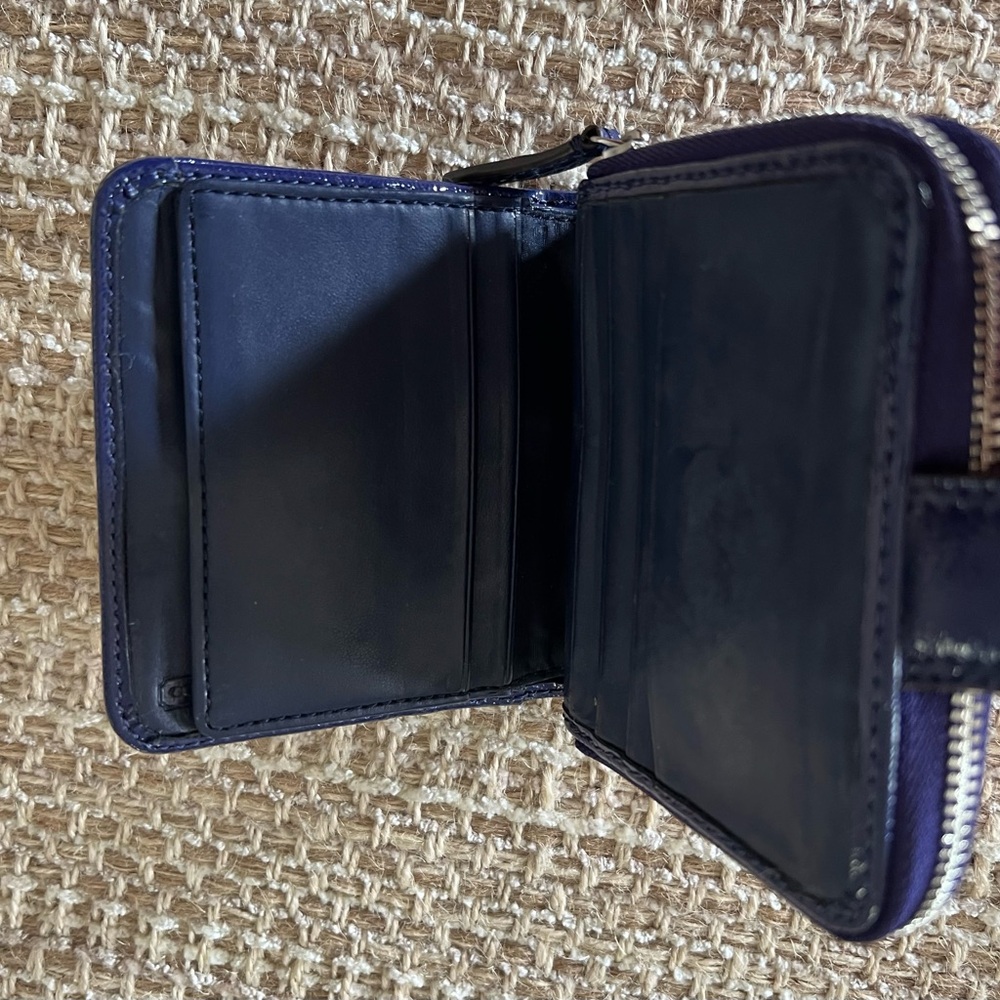 Coach Multicolor Patterned Wallet. - Picture 3 of 4